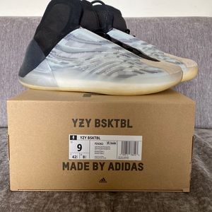 Yeezy Basketball Boost Men’s Size 9